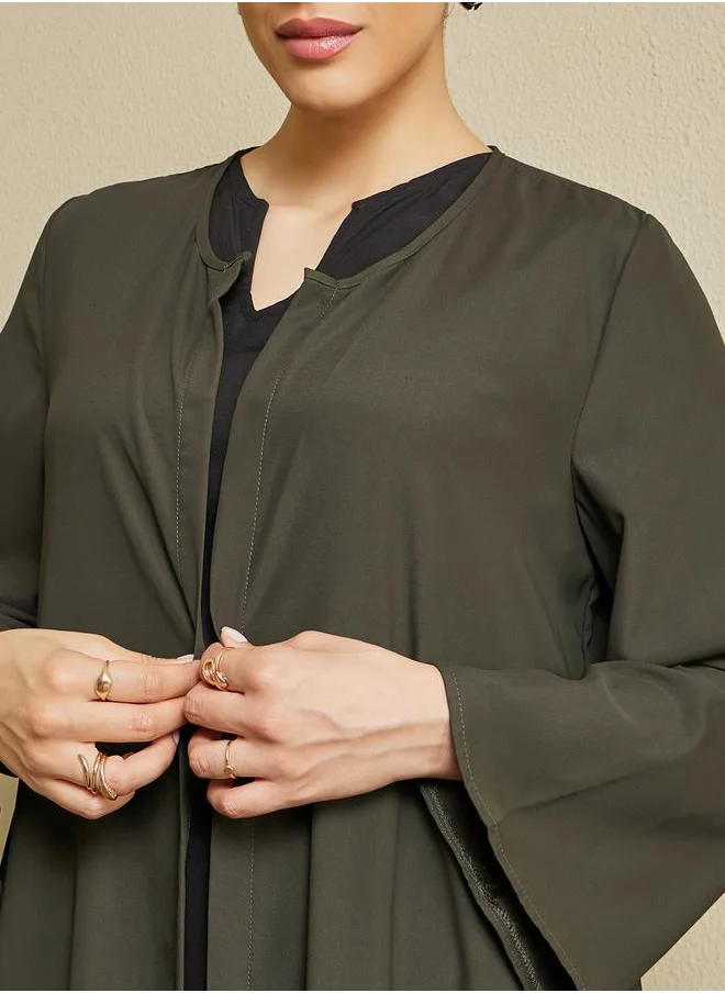Styli Regular Fit Front Open Crepe Abaya