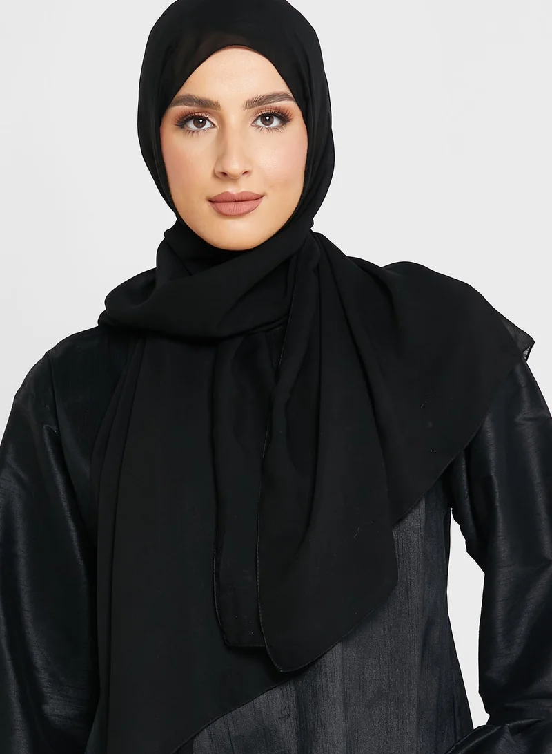 Khizana Exaggerated Sleeve Embellished Jalabiya