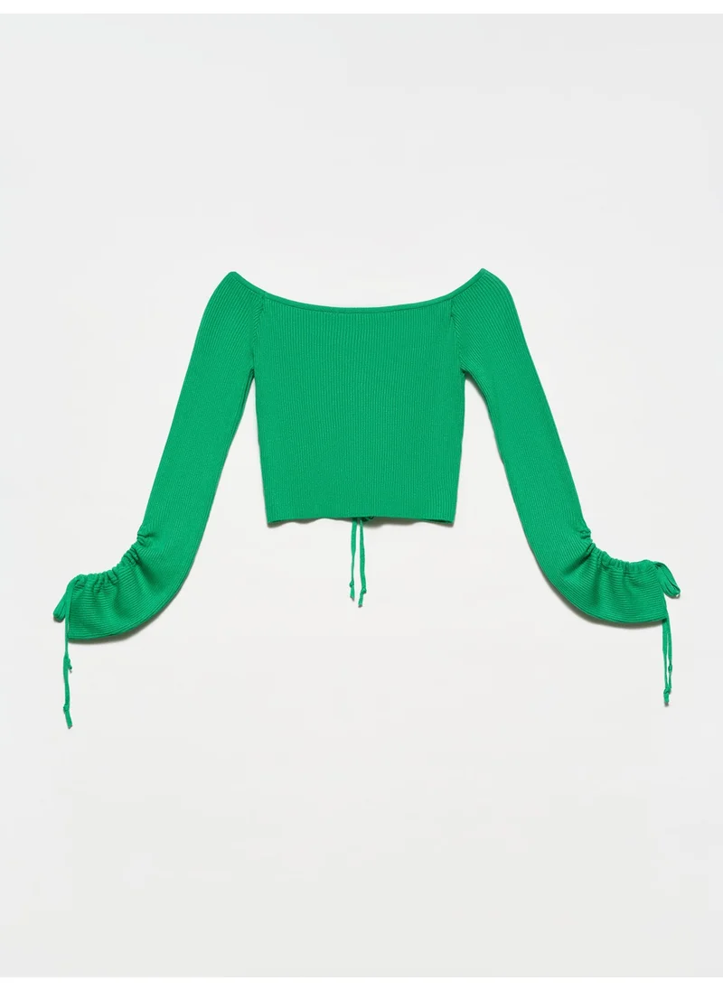 ديلفين 10192 Open Shoulder Drawstring Lace-Up Sweater-Green