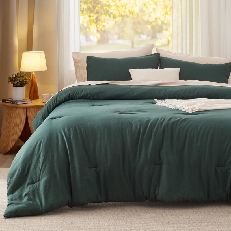 Bedsure California King Comforter Set, Forest Green Soft Prewashed Bedding for All Seasons, 3 Pieces GentleSoftâ„¢ Bed Set, 1 Lightweight Comforter (104"x96") and 2 Pillowcases (20"x36") - Image 2