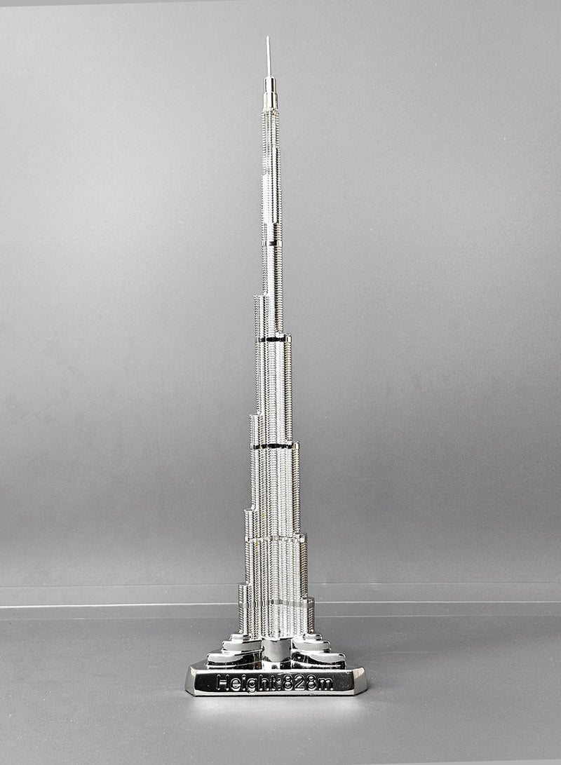 سوق الهدايا التذكارية مجسم معدني لبرج خليفة في دبي، 24.5 سم (9.65 بوصة) | طلاء فضي فاخر يدوم طويلاً - Image 1