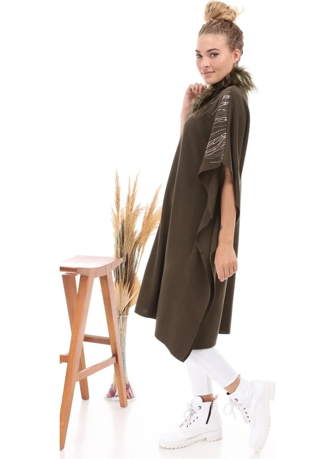 جارمي Women's Fur Collar Zippered Poncho Khaki