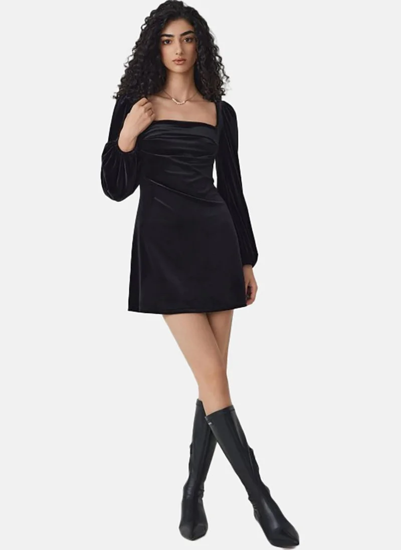 يونيكي Black Solid Long Sleeve Square Neck Mini A-Line Dress