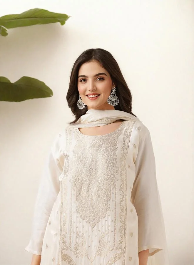 آي شين طقم كورتا نسائي كريمي من البوليستر المطرز بطول كامل بالازو مستقيم