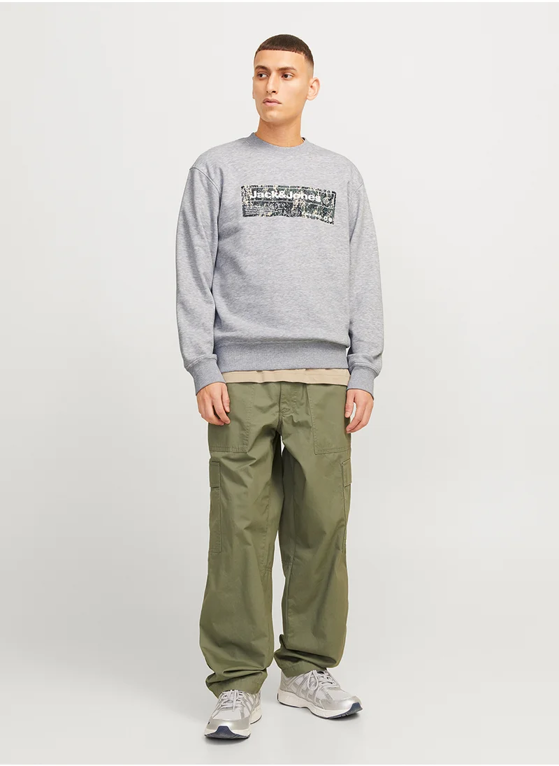 جاك اند جونز Graphic Crew Neck Sweatshirt