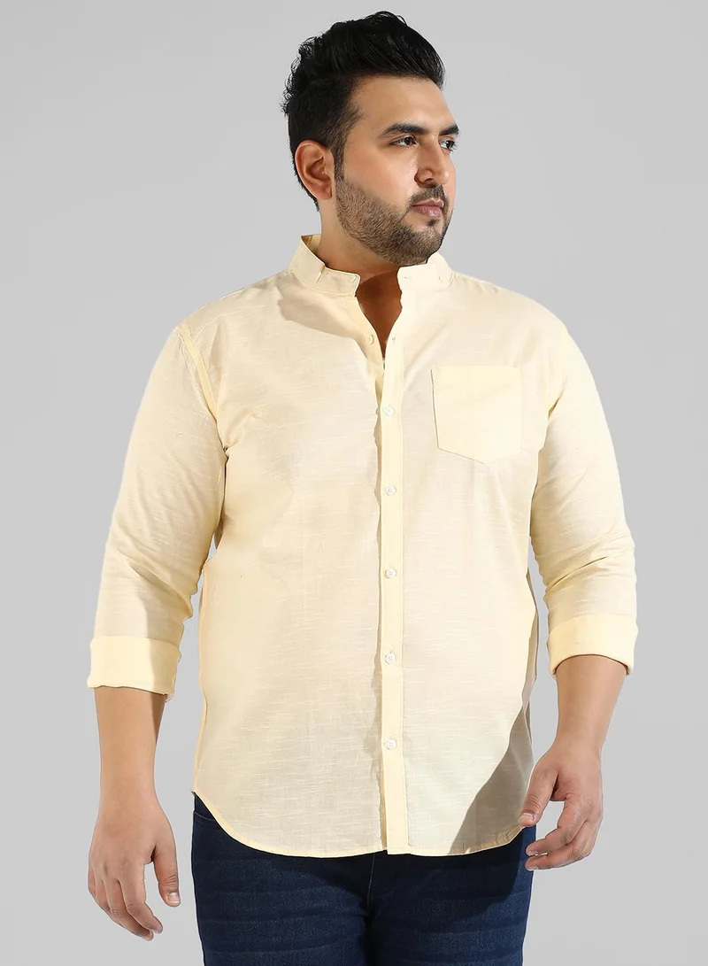 انستافاب بلس قميص رجالي كاجوال ذو قصة عادية باللون الأصفر الفاتح