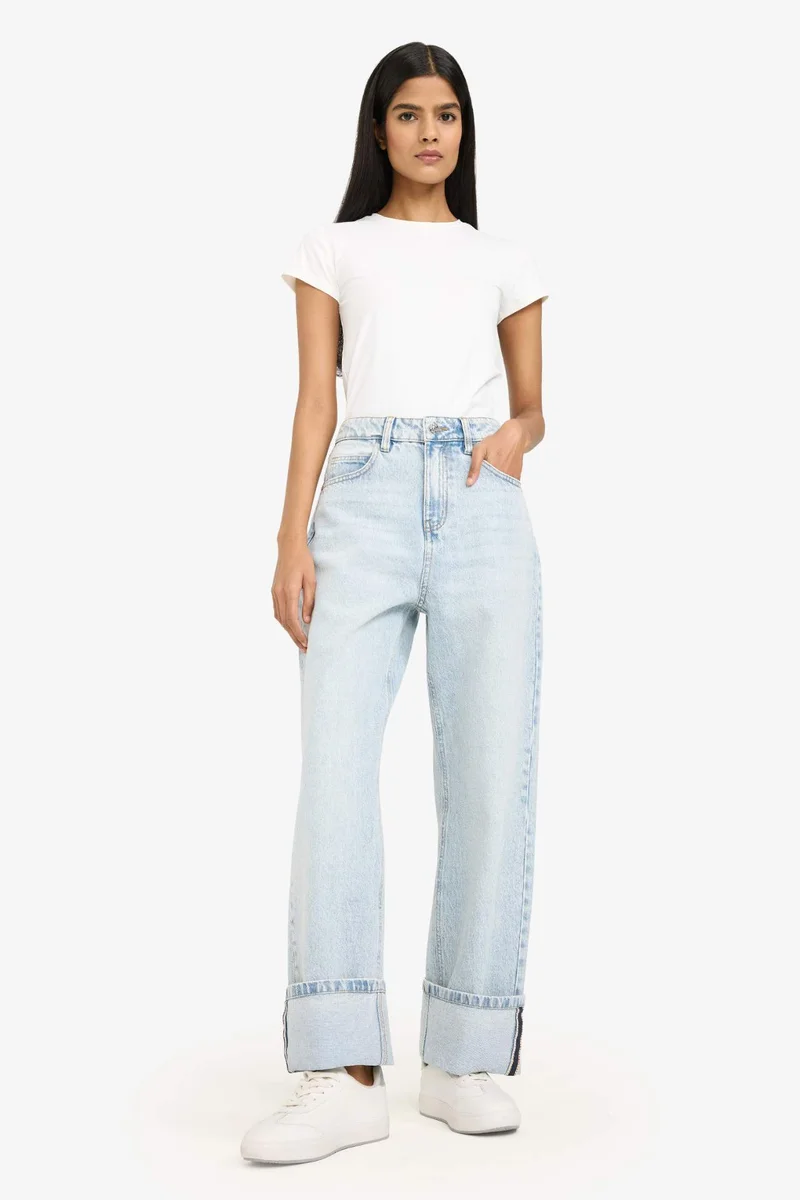 ديفاكتو Relax Fit Regular Hem Jeans