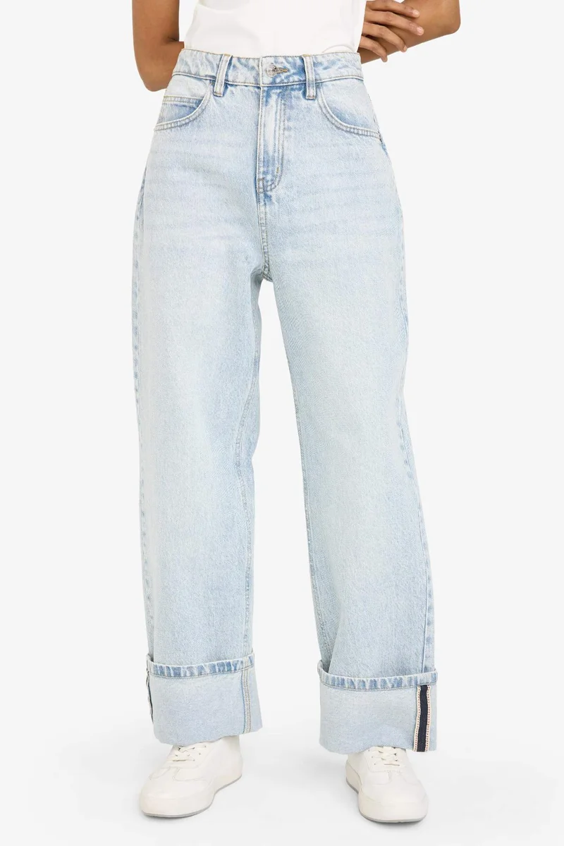 Defacto  Relax Fit Regular Hem Jeans for Women | Best Price UAE