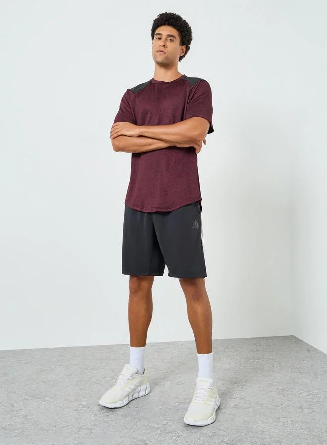 ستايلي اكتيف تيشيرت تدريب بحافة سكوب وأكتاف متباينة