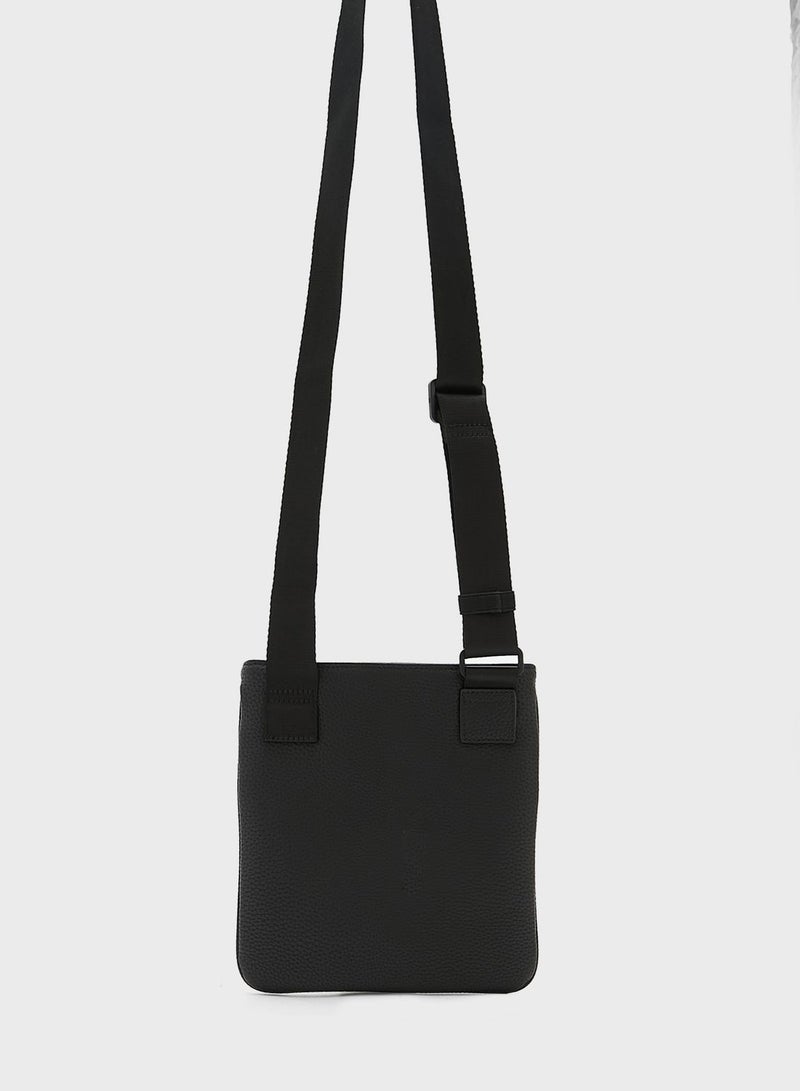 تومي هيلفيغر شنطة بشعار الماركة - Image 2