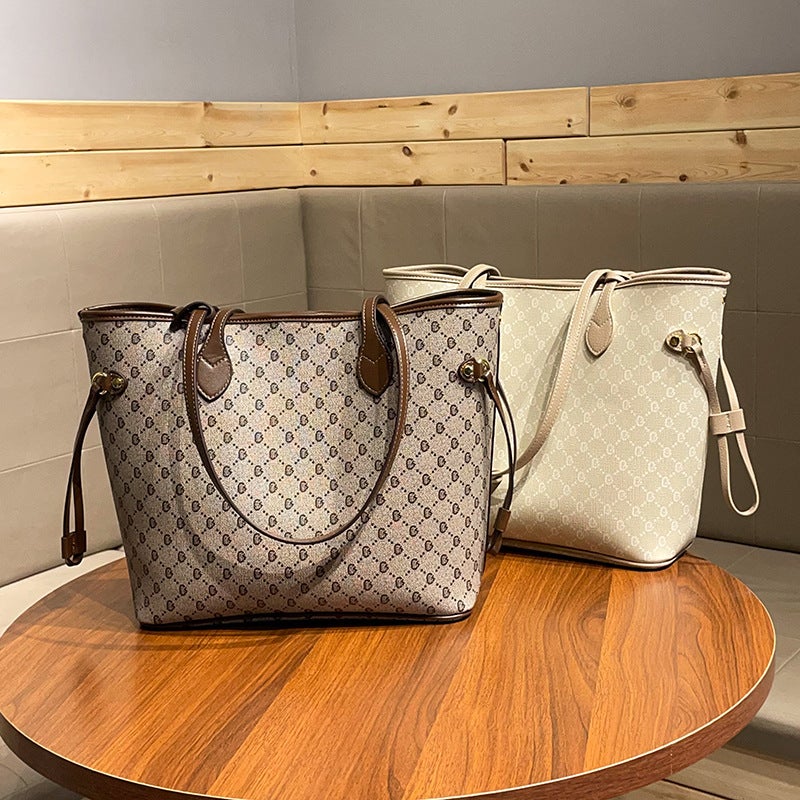 Letter Printed Tote Bag, Big Brand Same Style Single Shoulder Armpit Bag, Fashion Women'S Bag, Sale - Image 4