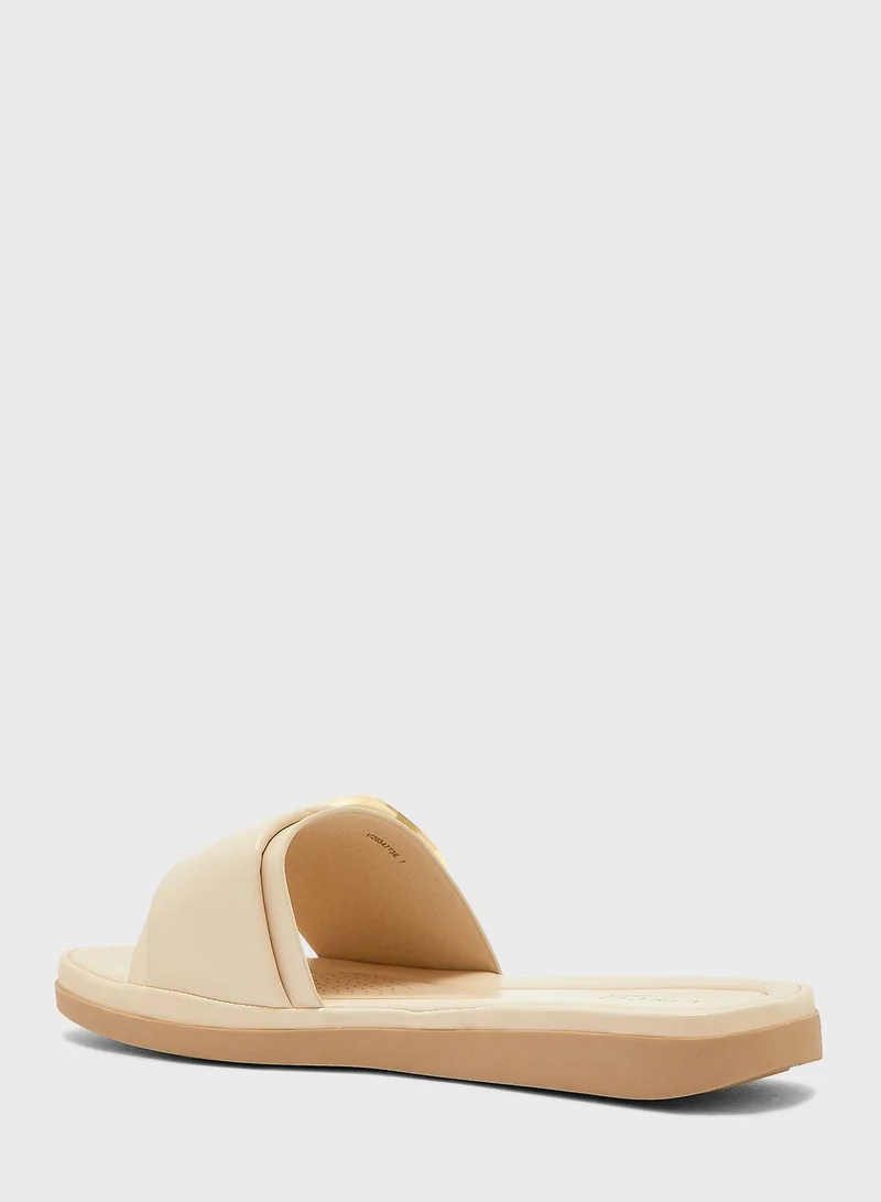Vincci One Strap Flat Sandals