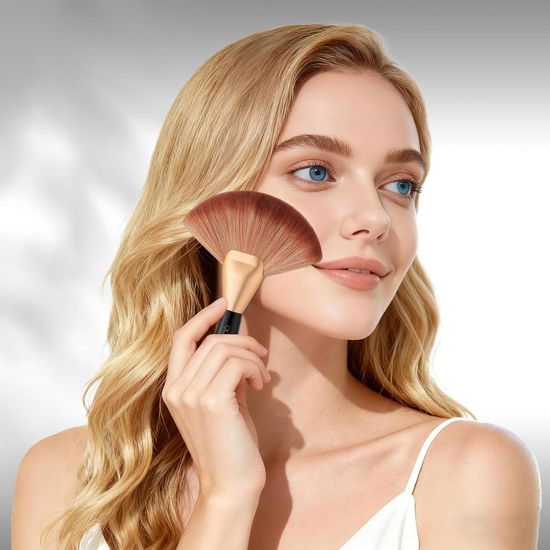 docolor Fan Brush Finishing Powder Brush Multi-use Brush For Face and body Professional Makeup Brush for Salon Use Perfect For Spray Tan Powder Highlighting Blush Powder Bronzer Contour - Image 4