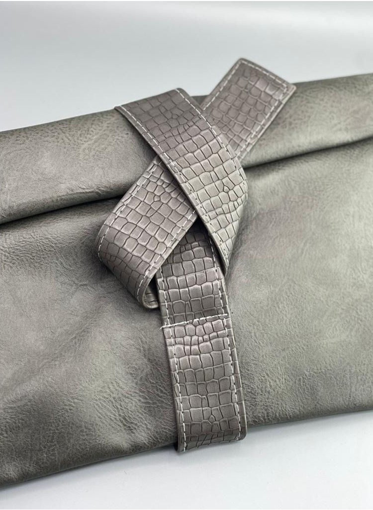 Generic - pouch - Image 1