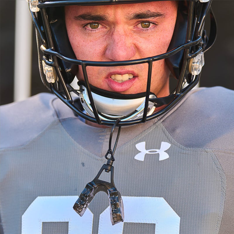 Under Armour Sport Mouth Guard Sports for Football, Lacrosse, Basketball, Hockey, Boxing, MMA, Jiu Jitsu, Includes Detachable Helmet Strap, Youth & Adult. Protectar Bucal Black - Image 5
