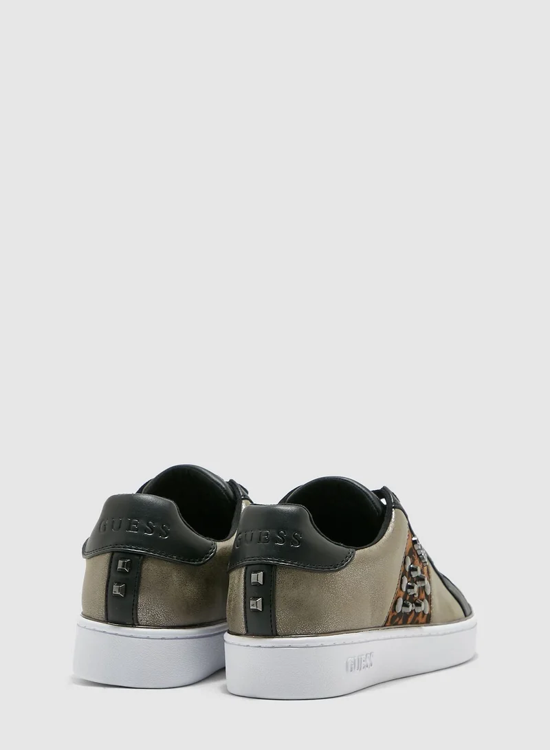 GUESS Brandia Low Top Sneaker