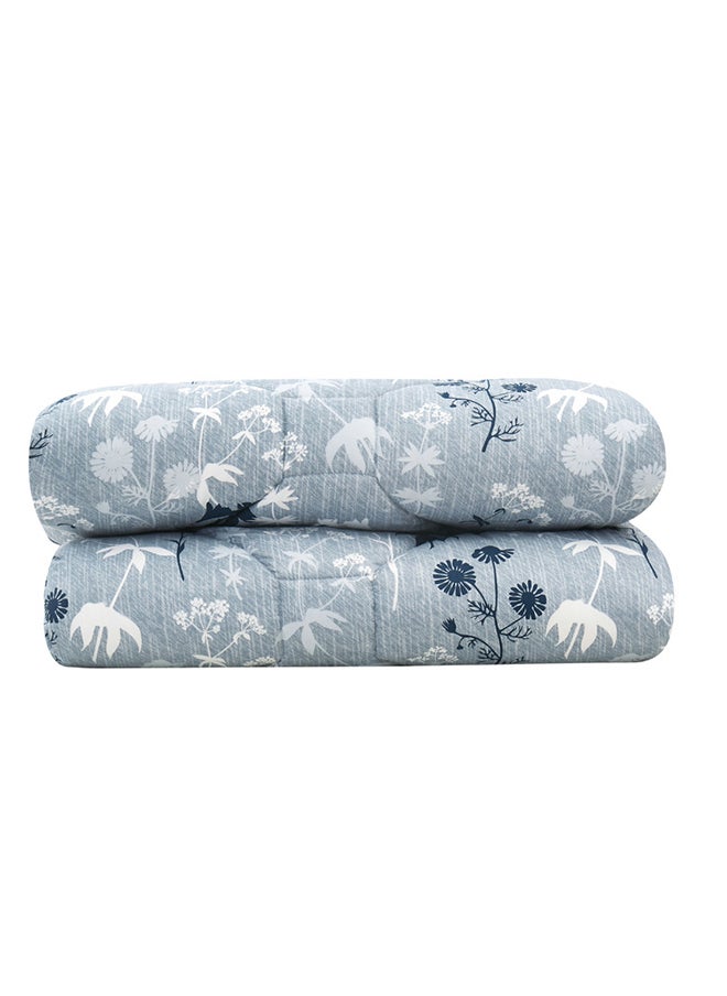 Horse comforter set with durable and soft fabric two sides with a floral pattern 8 pieces king size