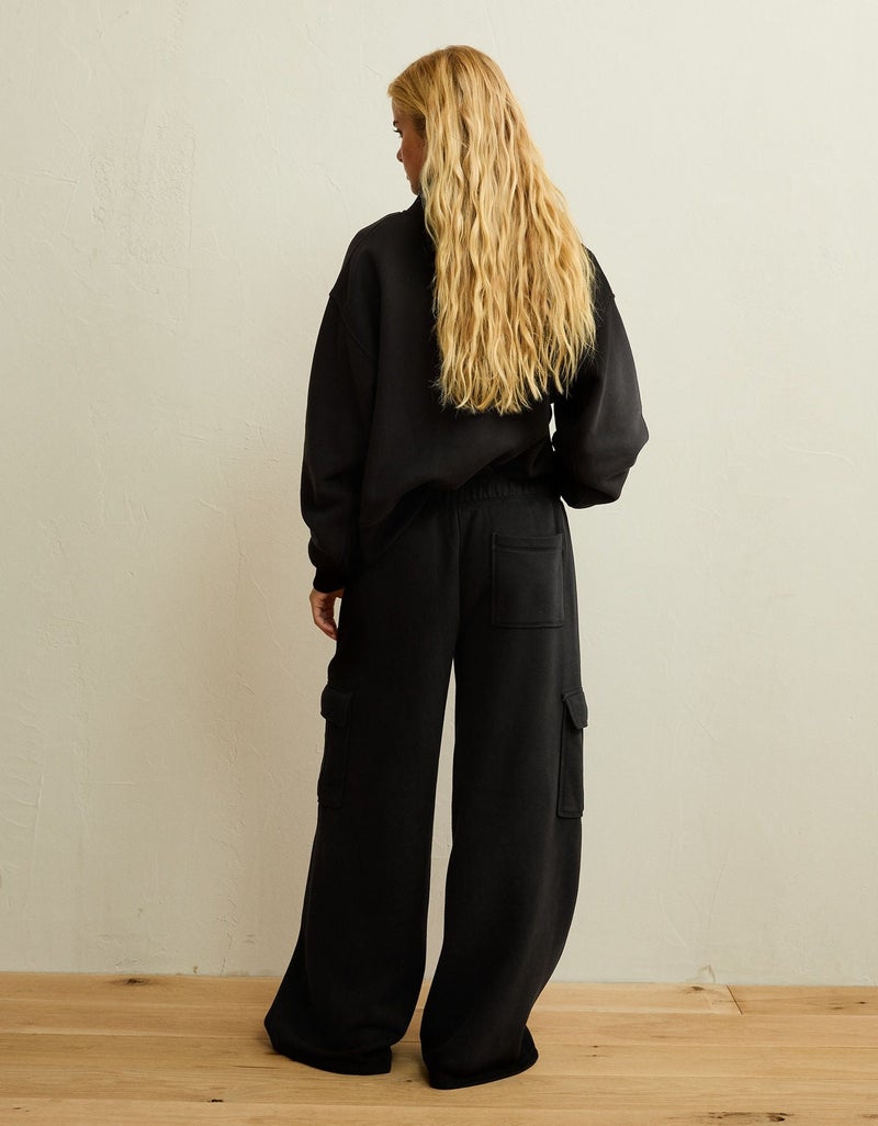 American Eagle AE Everyday Luxe Cargo Wide-Leg Sweatpant - Image 2