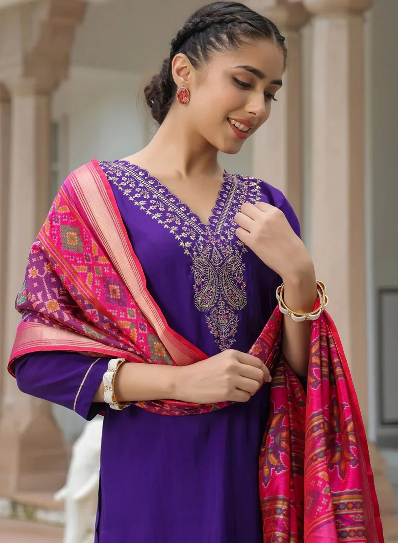 PRIYA’S PANACHE Purple Women's Muslin Straight Fit Kurta & Pant Set with Zari Embroidery & Patola Print Dupatta | Ethnic Wear for Women | Best Price UAE