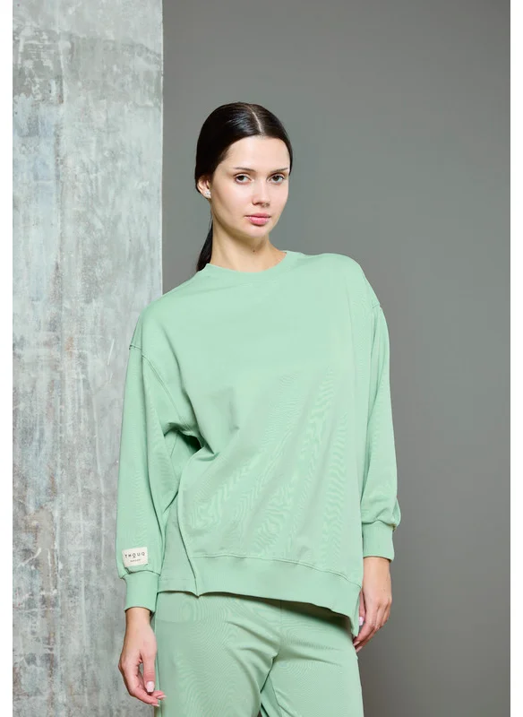 Thouq Asymmetric Hemline Extended Side Seam Sweatshirt