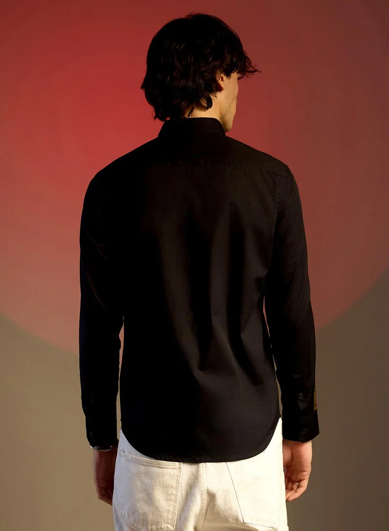 Campus Sutra Men's Onyx Black Side-Striped Shirt
