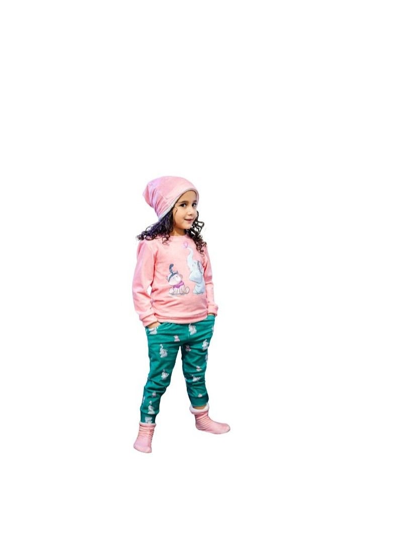 Pajama set for girls 4 pieces winter. - pzsku/ZADE0D732DE8ED7A2F996Z/45/_/1675515045/381b8090-87ea-4d4d-a2f2-ca9fed71708a