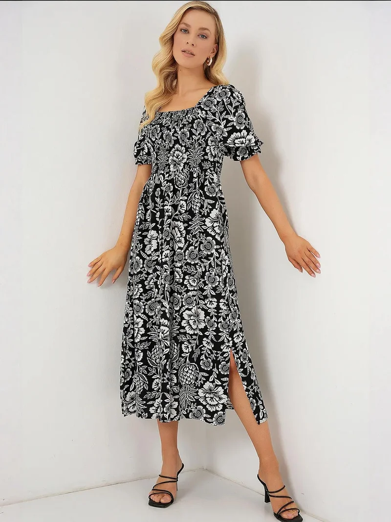 بيغ دارت فستان ميدي بطبعة زهور بياقة مربعة وفتحة