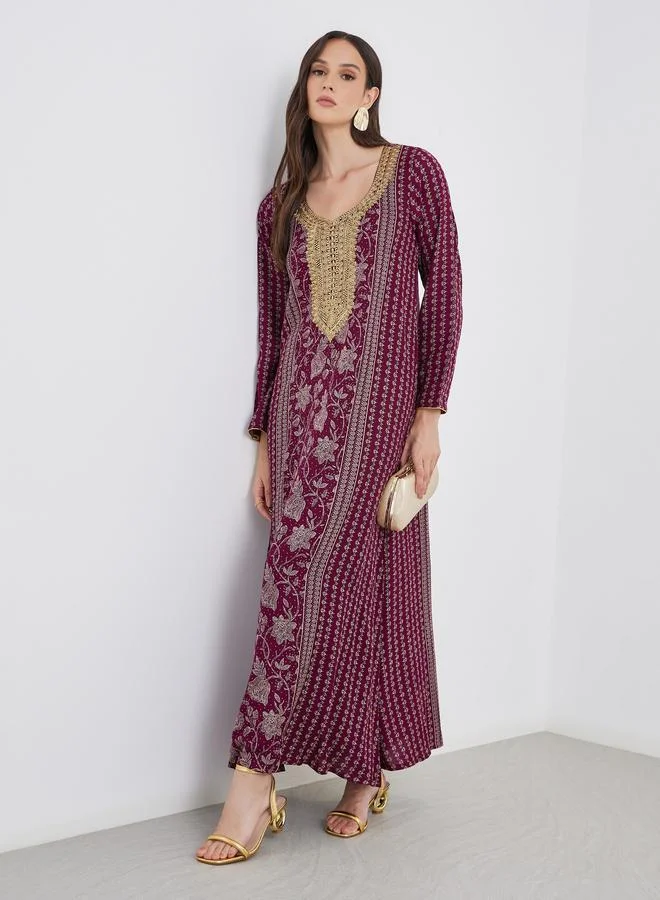مكسيم كريشن Maxim Creation Golden Jari Thread V Neck Jalabiya