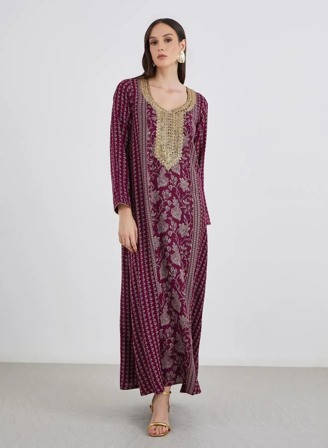 مكسيم كريشن Maxim Creation Golden Jari Thread V Neck Jalabiya