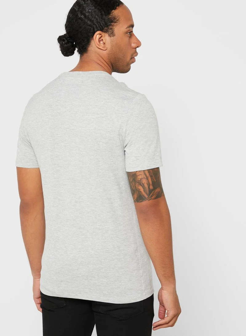 GUESS Logo Crew Neck T-Shirt