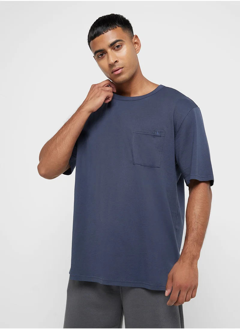 كالفن كلاين Essential Crew Neck T-Shirt