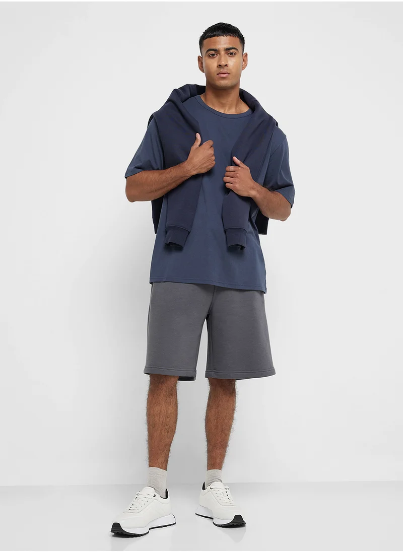 كالفن كلاين Essential Crew Neck T-Shirt