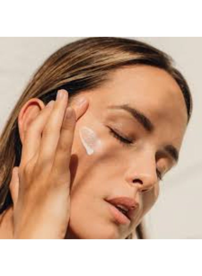 Babe Babé Super Fluid Mattifying Sunscreen SPF50 - Image 3