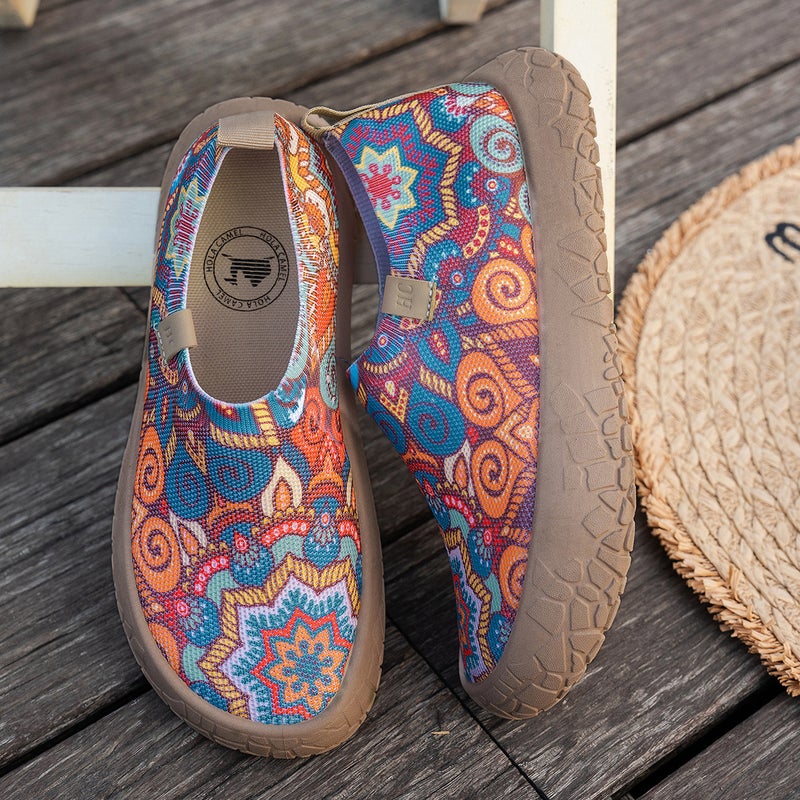 Women's Breathable Lightweight Slip-On Walking Shoes - Image 2