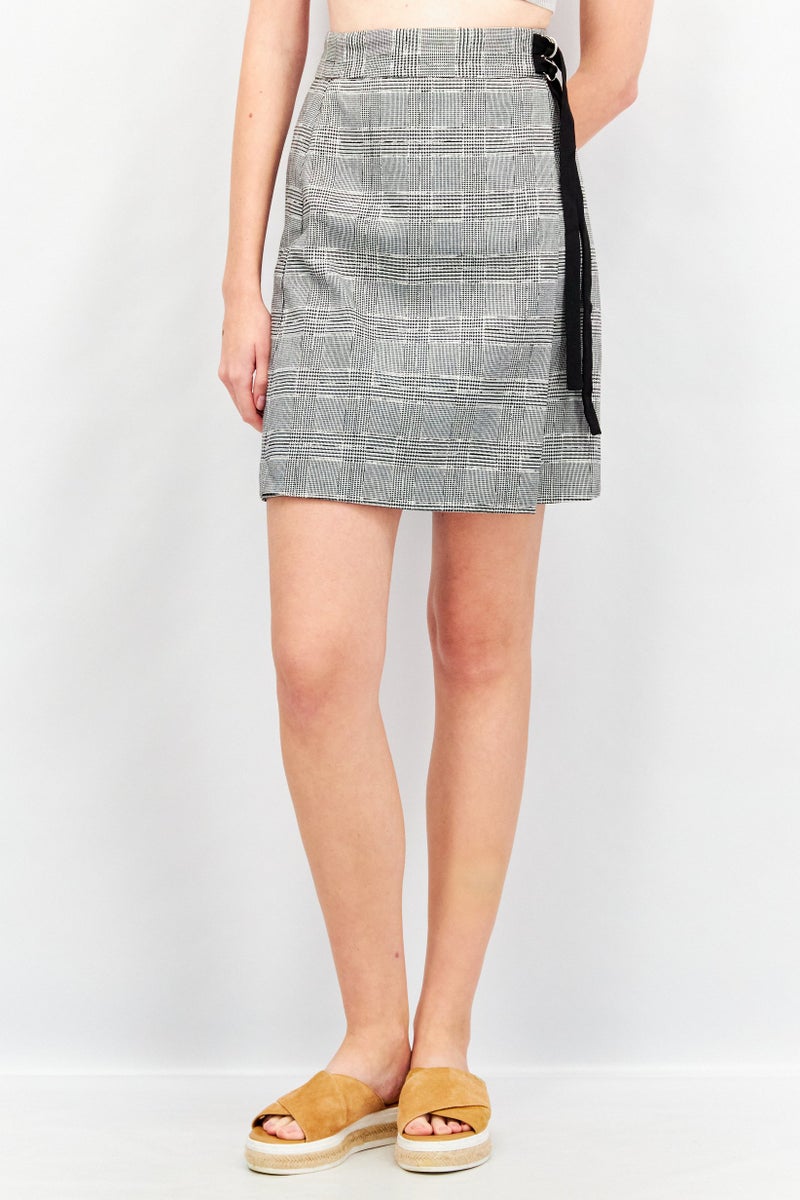 VERO MODA Women Micro Check Mini Skirt, White - Image 1