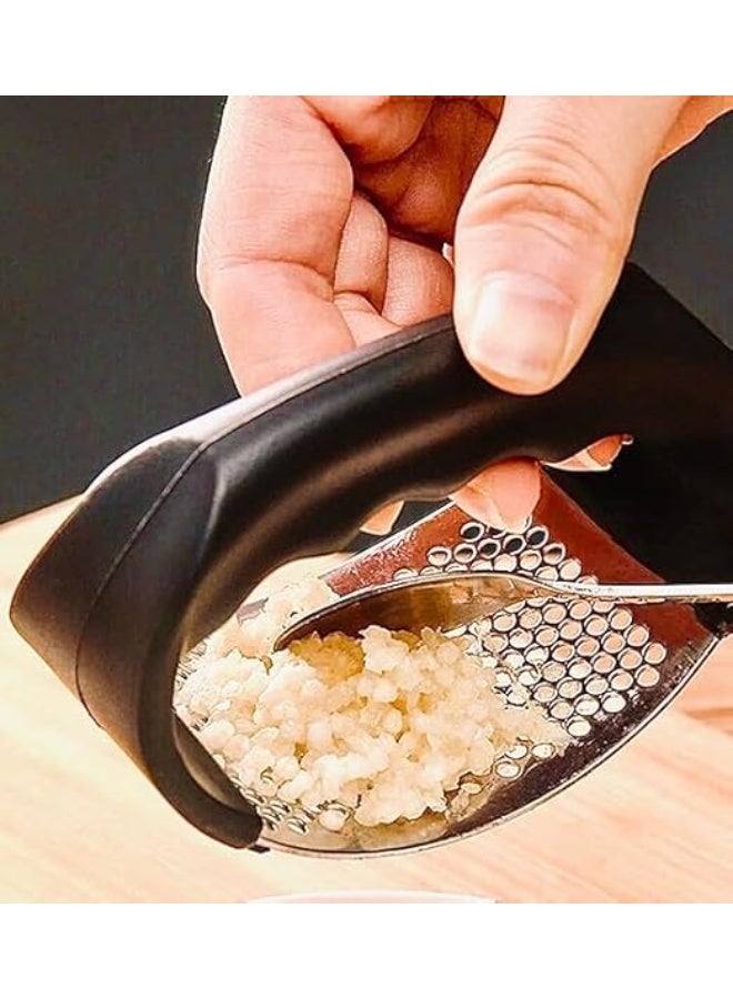 مفرمة وهراسة ثوم من الفولاذ المقاوم للصدأ بتصميم مريح – أداة ضغط ثوم يدوية بمقبض مريح غير قابل للانزلاق لتسهيل الطهي وتحضير الطعام – لون أسود - Image 5
