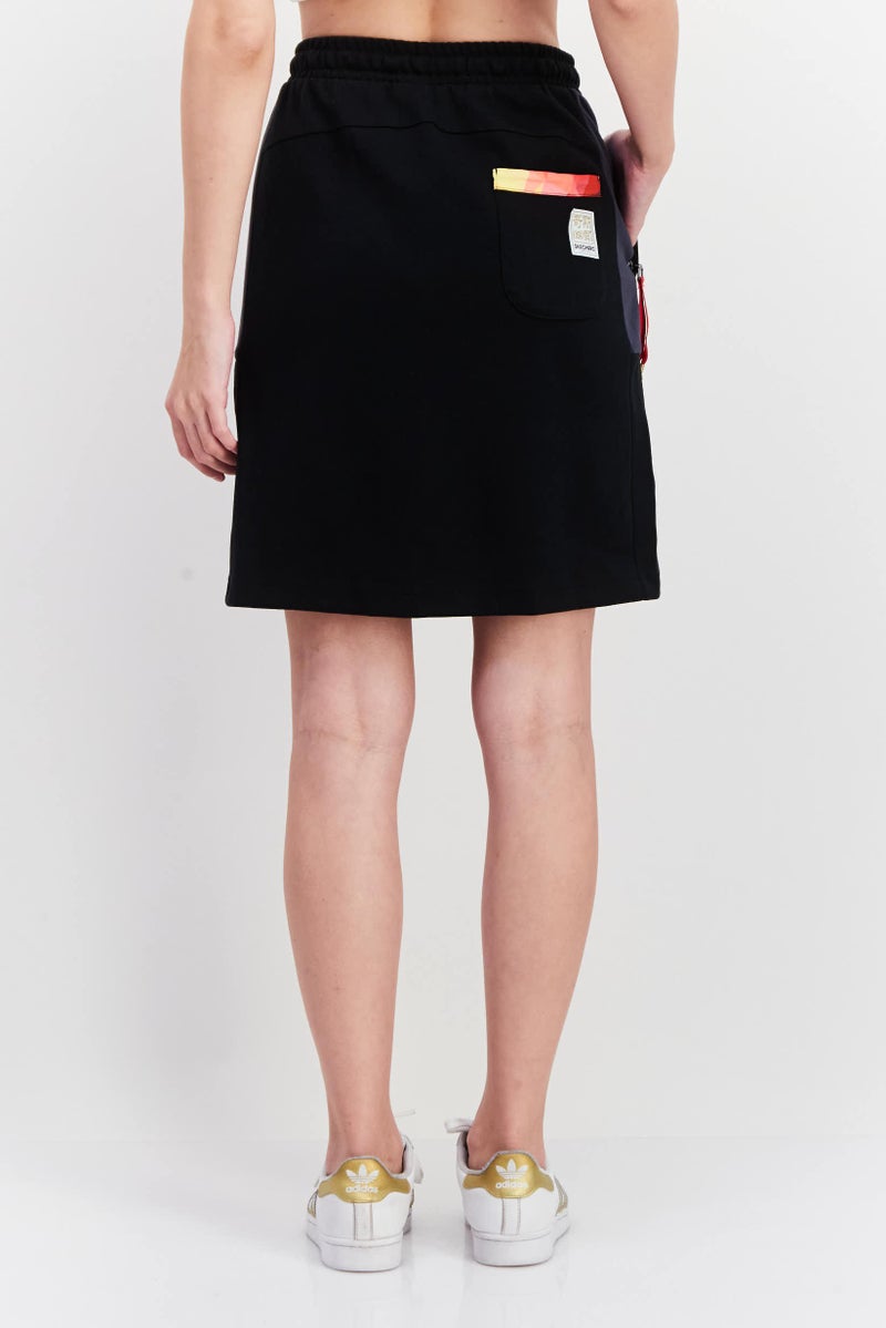 SKECHERS Women Brand Logo Pull On Mini Skirts, Black - Image 3