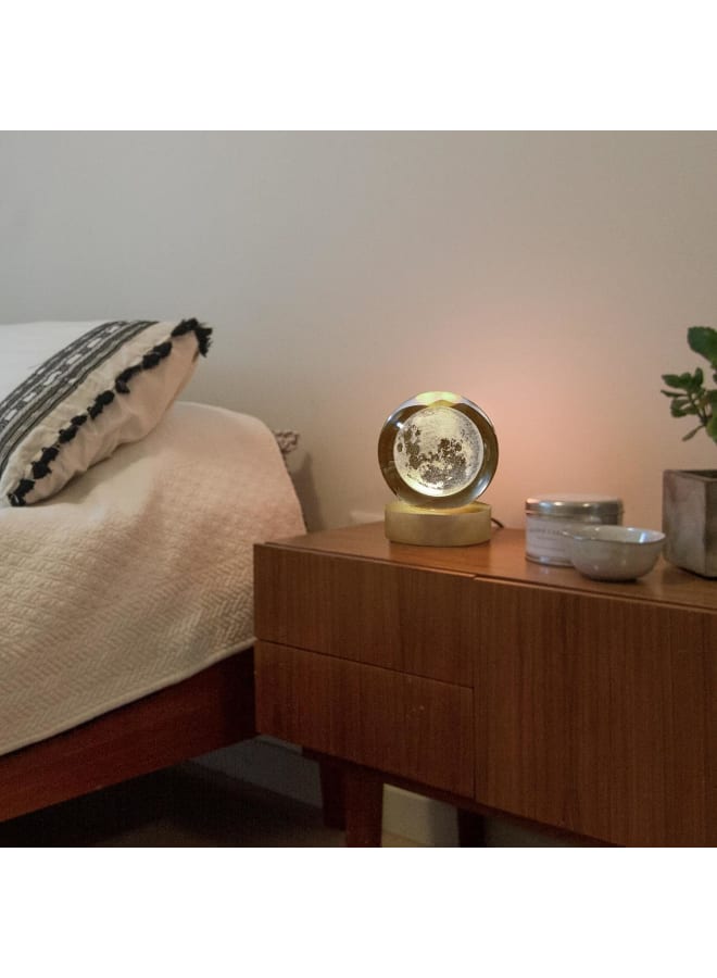 مصباح ليلي ثلاثي الأبعاد على شكل كرة بلورية بتصميم مجرة النظام الشمسي للطاولة بمنفذ USB مع قاعدة خشبية ملونة بإضاءة ليد لتزيين المنزل، هدية عيد ميلاد للمراهقين والأولاد والبنات - Image 4