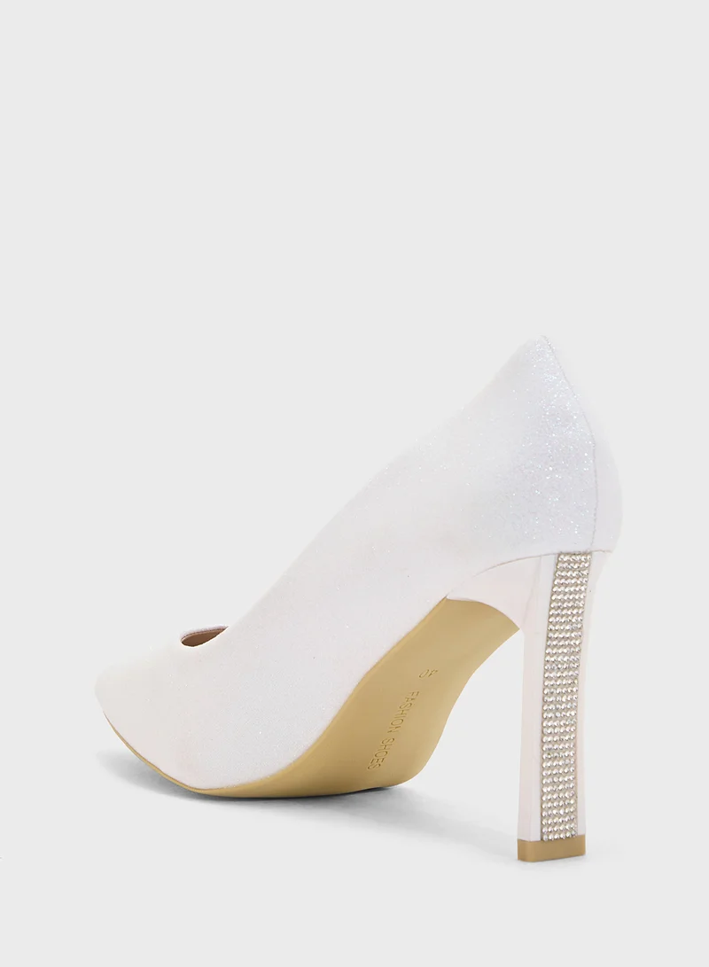 B&R High Heeled Pointed Pump