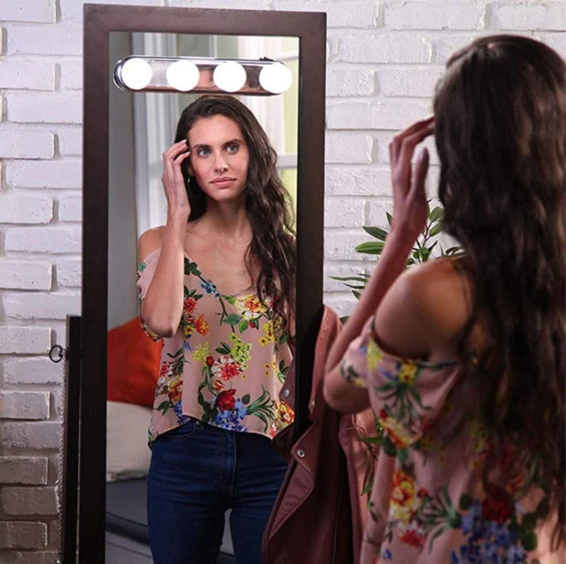 TOPHAVEN TOPHAVEN Glow Light LED Mirror Lights For Make Up Room and Bathroom Mirror Studio Glow Light Cordless 4 LED Bulbs Studio Glow Make Up Light White  - Image 5
