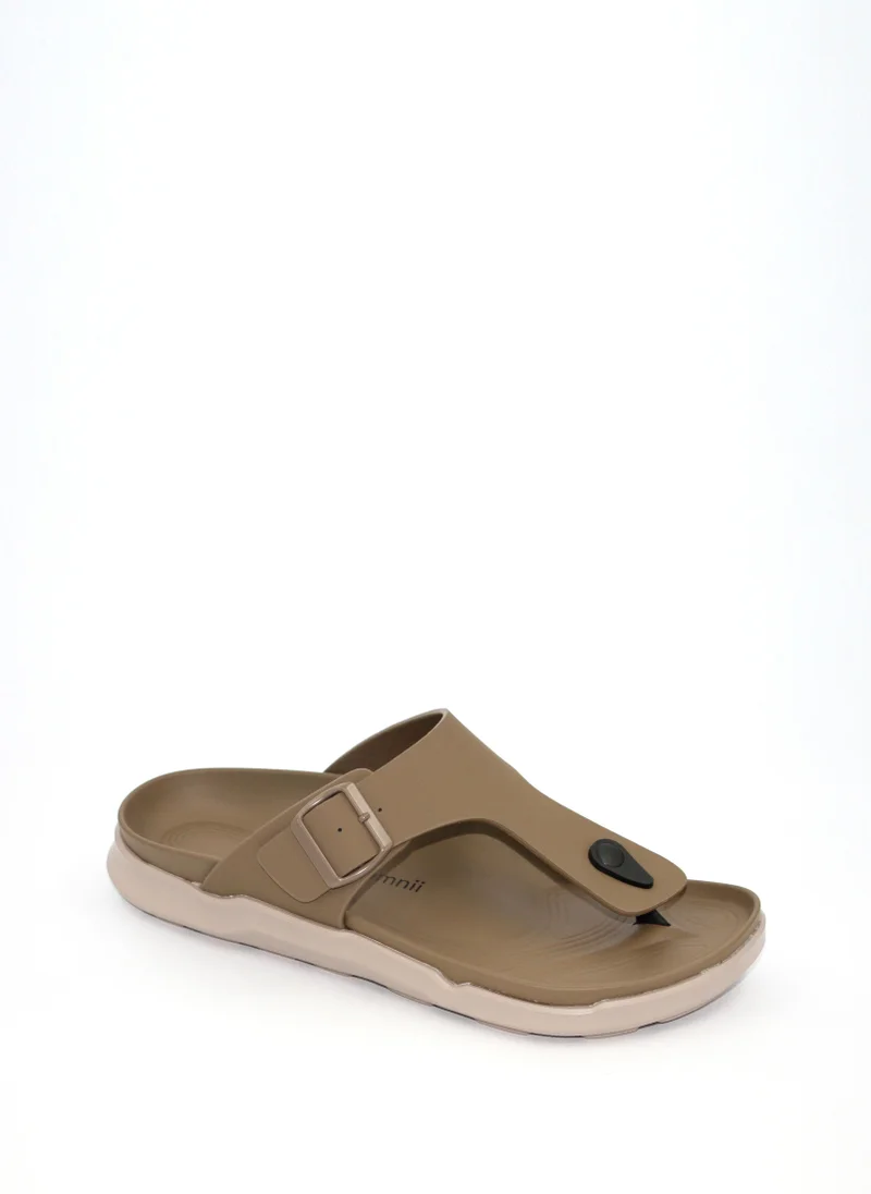 جيومني صندل عربي تقليدي للرجال - تصميم مريح من الجلد سهل الارتداء - مثالي للارتداء اليومي والمناسبات - بيج