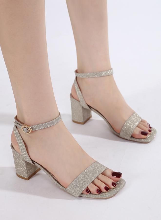 سنيك ايه بيك صندل بكعب عريض ورباط للكاحل مزين - Image 5