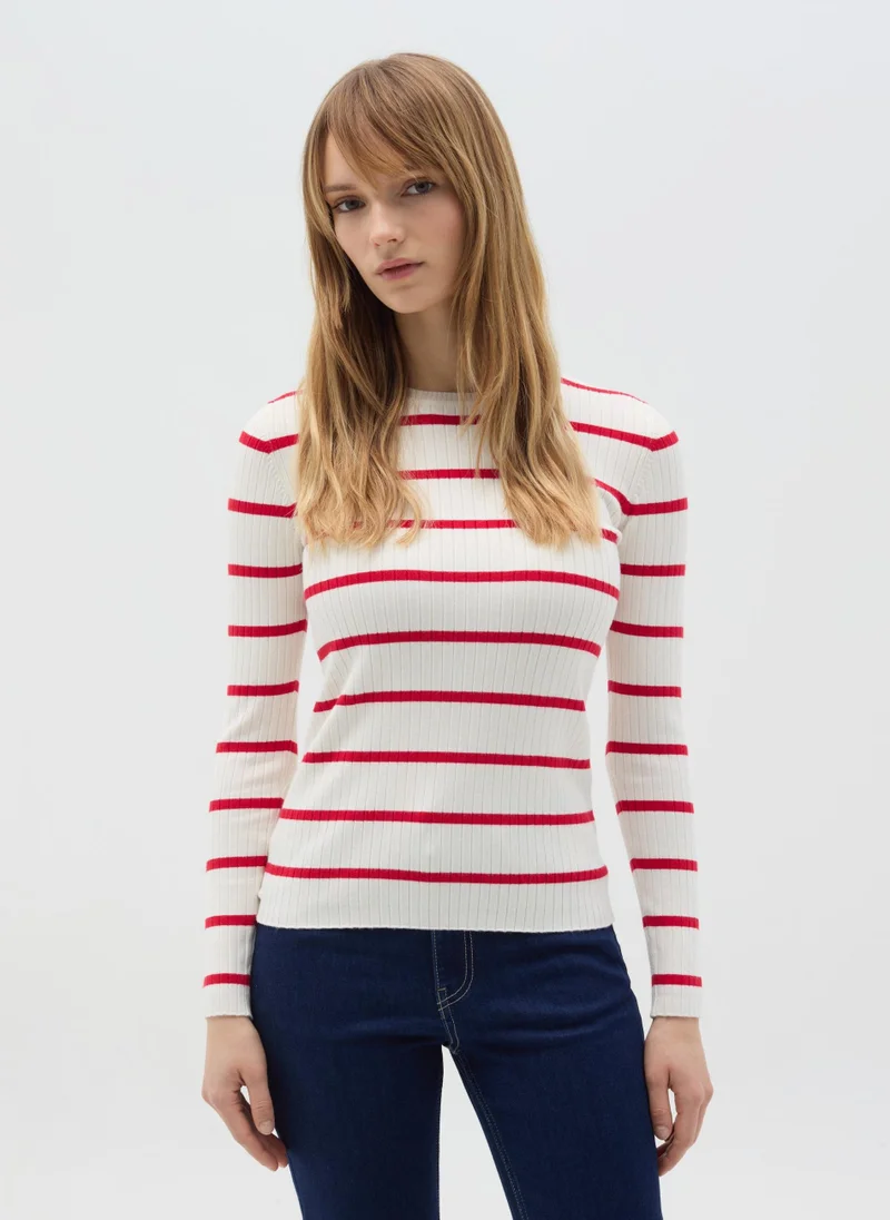 او في اس Flat Ribbed Top With Striped Pattern