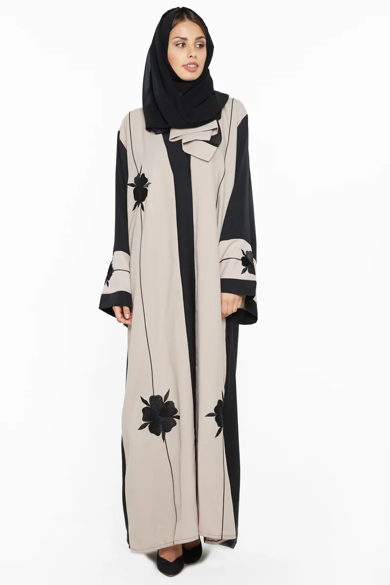 النخبة A classy abaya with black floral detailing -AJ545A