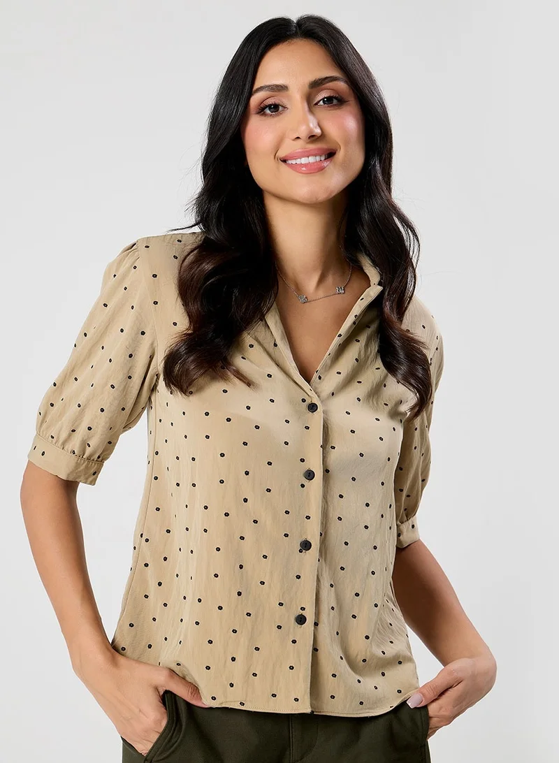 زجزاج Lapel Detailed Ditsy Floral Top