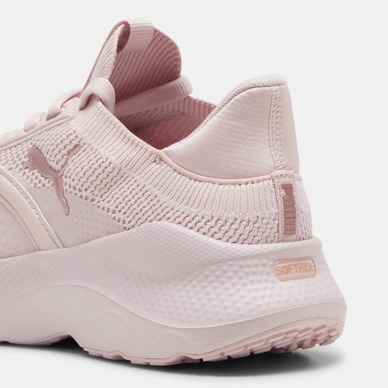 PUMA Women's SOFTRIDE Mayve Running Shoes