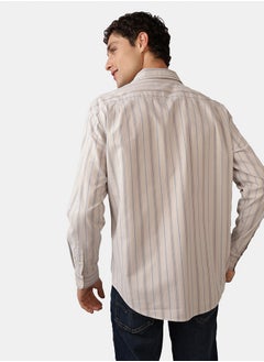 American Eagle Regular Fit Oxford Button Up Shirt  - Image 2