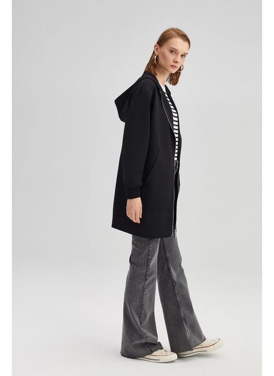 Touche Prive Zippered Thin Crepe Jacket