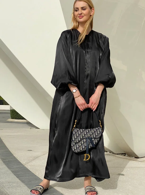 Moistreet Shimmery Bubble Sleeves Black Abaya Set