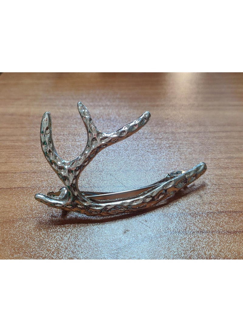 Generic A luxurious hair accessory with a touch of elegance"